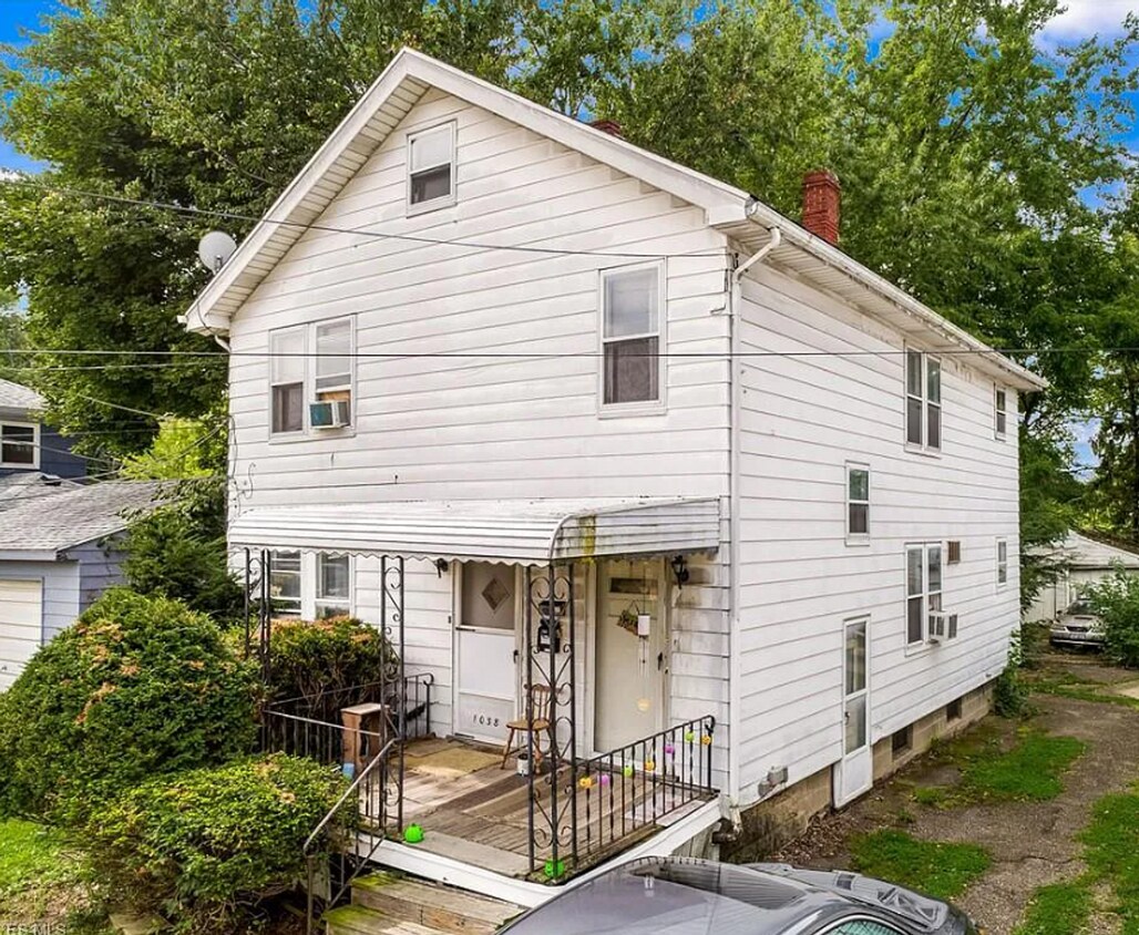 Primary Photo - 1036-1038 Clay St