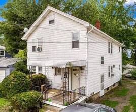 Building Photo - 1036-1038 Clay St Building Photo - 1036-1038 Clay St