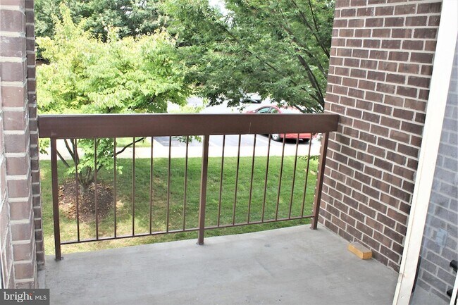 Foto del edificio - 7804 Guildberry Ct