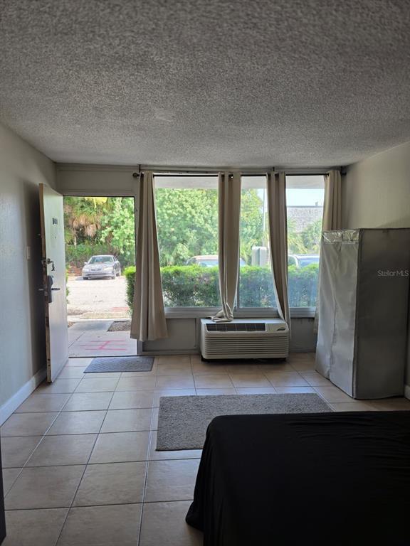 Foto del edificio - 7900 S Orange Blossom Trail