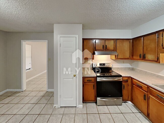 Building Photo - 10482 Lafayette Dr