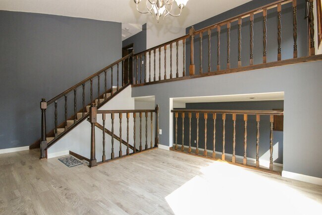 Building Photo - 3953 Orchid Ln N