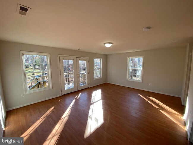 Building Photo - 117 Edgehill Dr