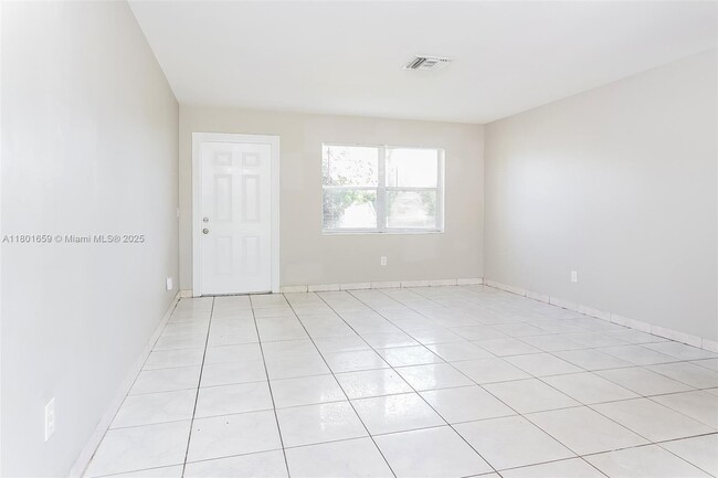 Building Photo - 4850 Andros Dr