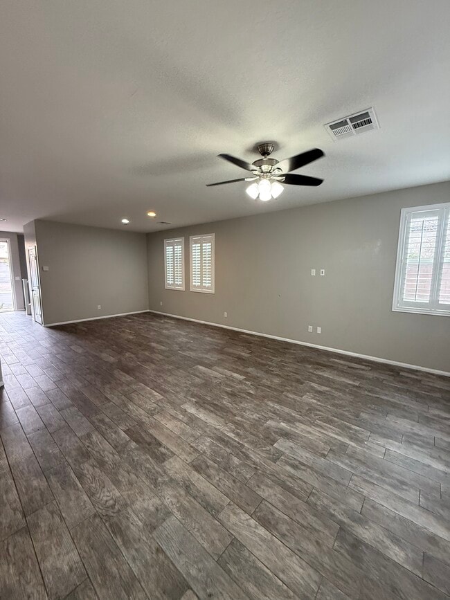 Foto del edificio - 5705 Colbert St