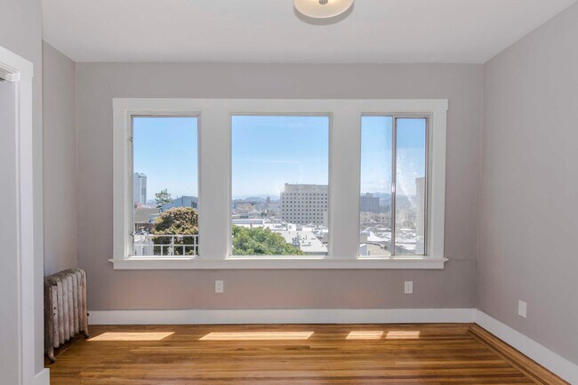 Building Photo - 1441 Clay St