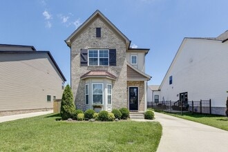 Building Photo - 1641 Brockton Ln