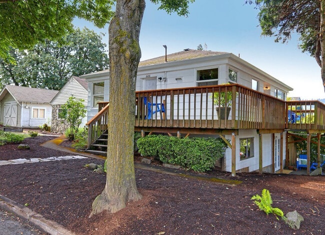 Building Photo - 8430 N Princeton st