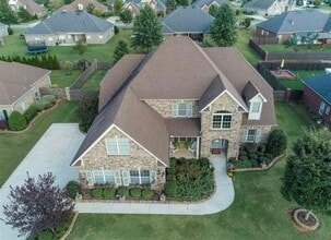 Building Photo - 106 Carlton Woods Dr