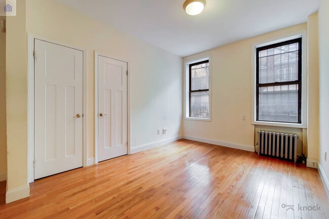 Building Photo - 226 E 36th St