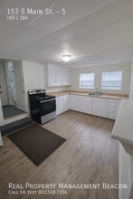 Building Photo - 153 S Main St