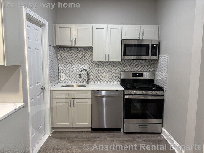Building Photo - 150 Fifth St Unit #1