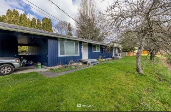 Building Photo - 2203 Happy Ct