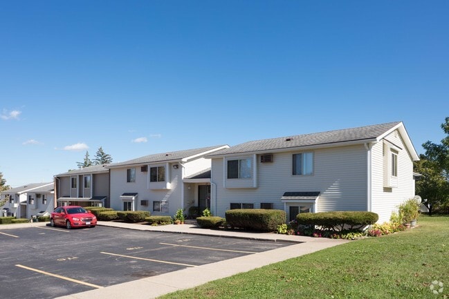 Building Photo - Hilltop View Apartments & Townhomes