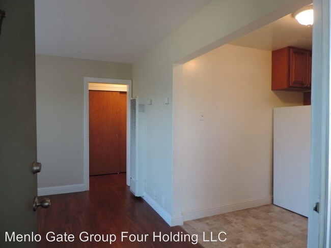 Building Photo - 219 Jackson Ave