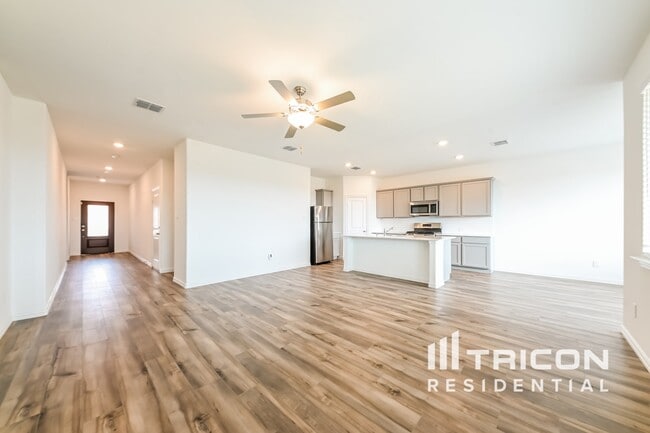 Building Photo - 5416 Montrose Drive Forney TX