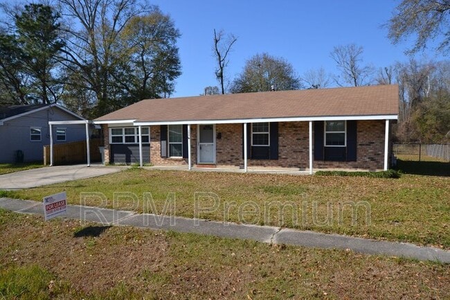 Building Photo - 209 Cypress Dr