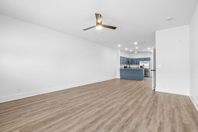 Foto del edificio - Luxury Townhome For Rent Near Billy Dunlop Park!