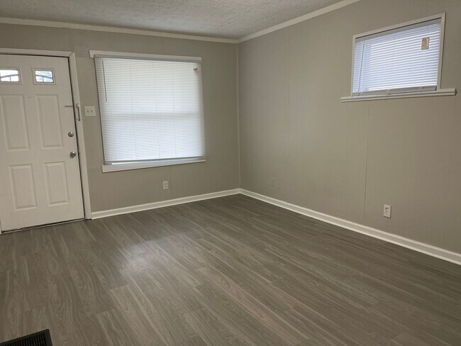 Foto del edificio - Three Bedroom Single Family Home Close to ...