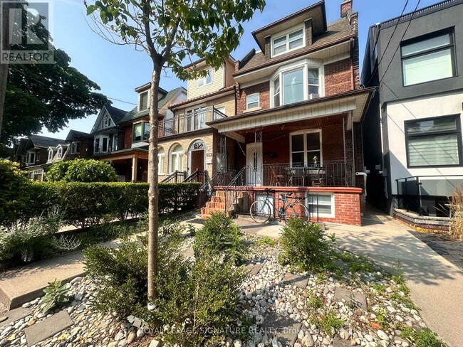 Building Photo - 756 Crawford St