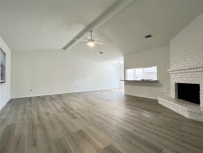 Building Photo - 947 Grand Jct Dr