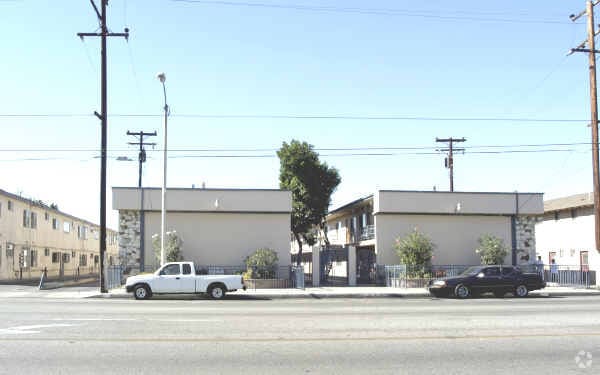 Primary Photo - 1249-1253 S Greenwood Ave
