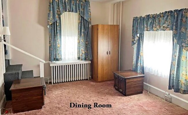 Foto del edificio - 634 Russell Ave