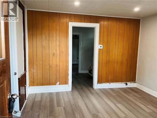 Photo du bâtiment - 1279 Hamilton St