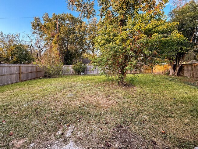 Foto del edificio - 4235 Dacca Dr