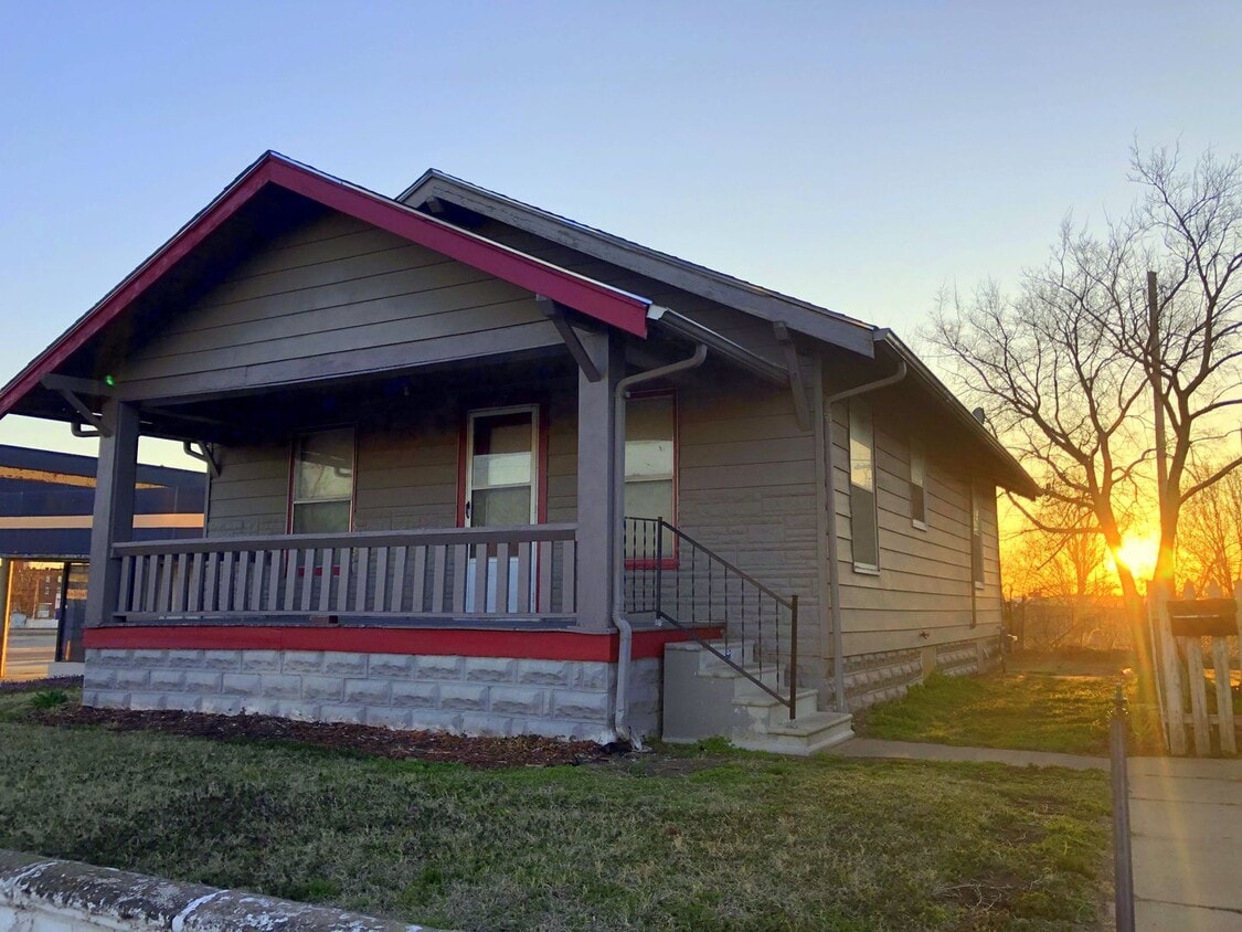 Primary Photo - 2-Bed, 1-Bath Bungalow