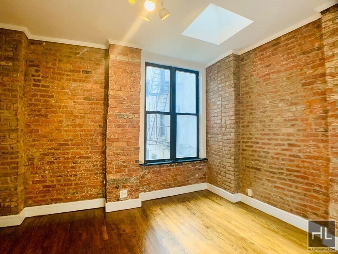 Foto del edificio - E 13TH ST.