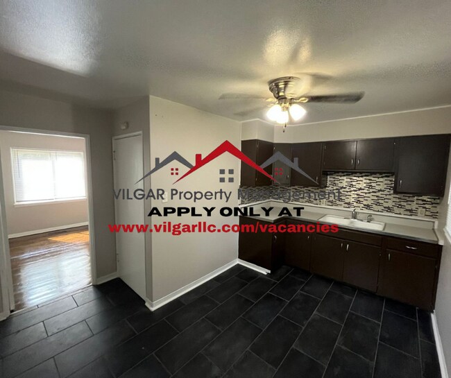 Foto del edificio - 2 Bedroom, 1 Bathroom Home in Gary, IN