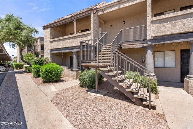 Foto del edificio - 5995 N 78th St