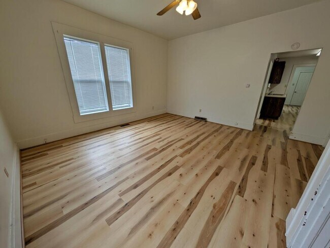 Foto del edificio - 929 N 6th St