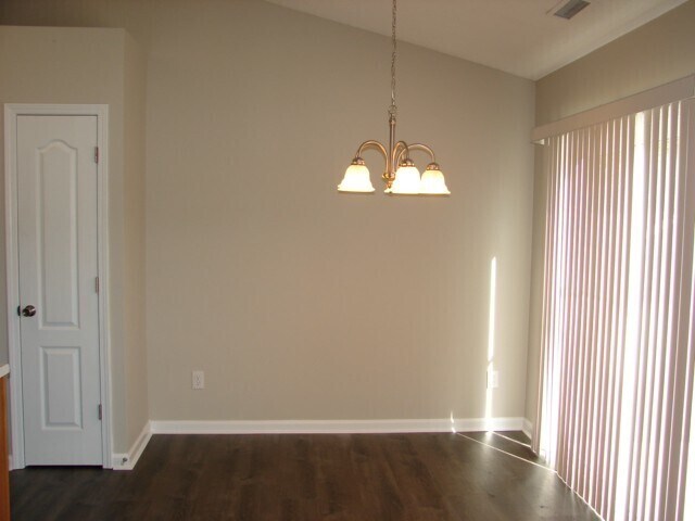 Building Photo - 404 Kinship Lane