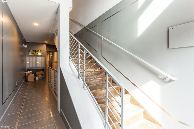 Foto del edificio - 2 br, 2 bath  - 1533-39 PARRISH ST Unit 4E