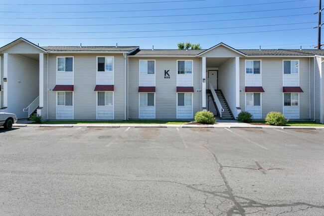 Building Photo - Cedarwest Apartments