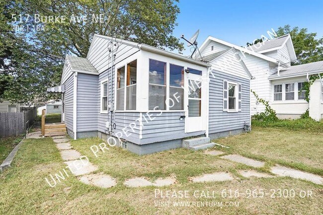 Foto del edificio - Available Now | Cozy 2 Bedroom, 1 Bathroom...