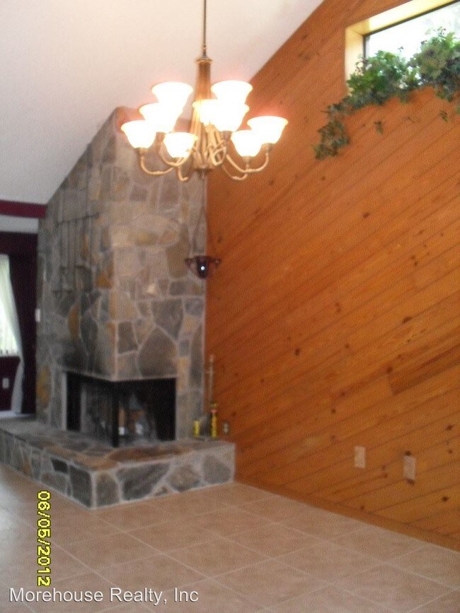 Foto del edificio - 130 Crown Point Cir