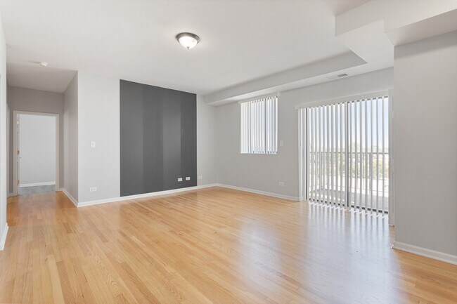 Foto del edificio - 2451 W Howard St