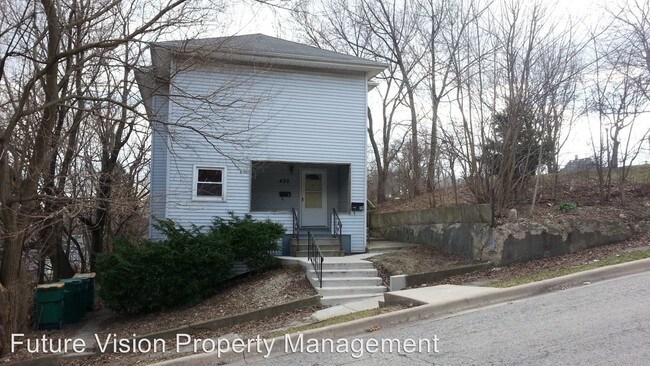 Building Photo - 2 br, 1 bath Apartment - 420 Campbell St