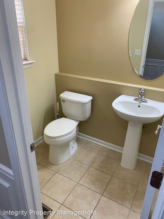Building Photo - 3 br, 2.5 bath House - 30 Banbury Way Unit...