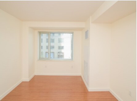 Building Photo - 176 Brookline Ave