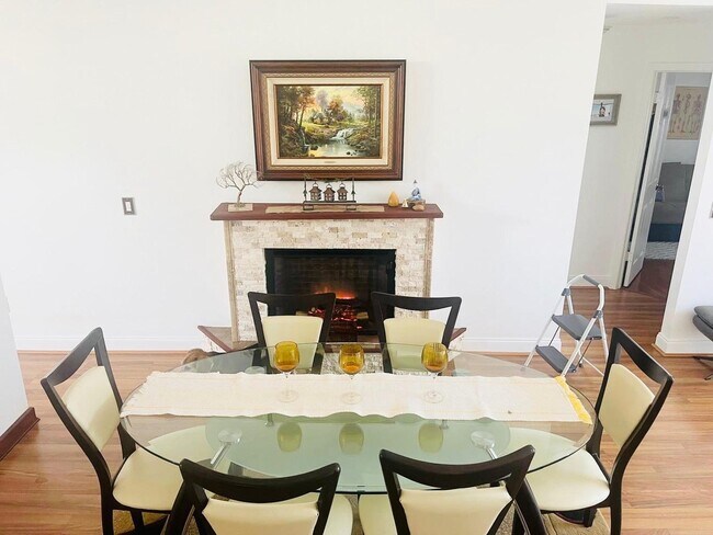 Foto del edificio - 6817 Barnwell Dr