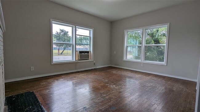 Building Photo - 5028 Stimson St