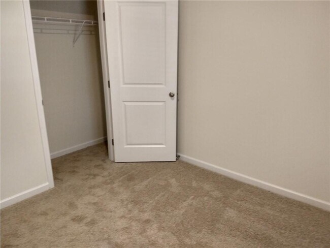 Foto del edificio - 51 Lk Ter Dr