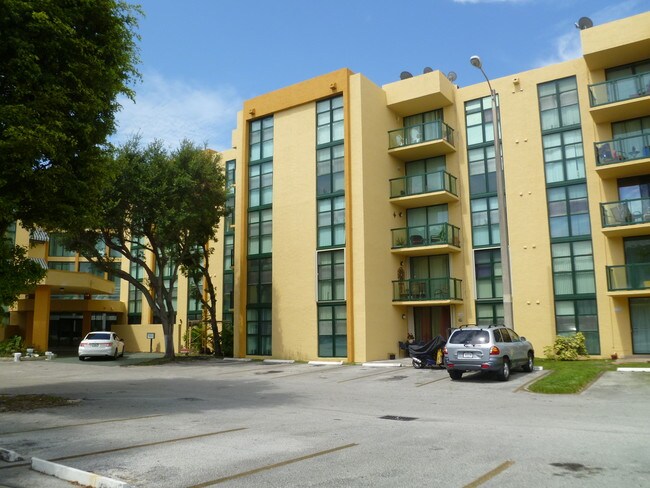Foto del edificio - 11800 SW 18th St
