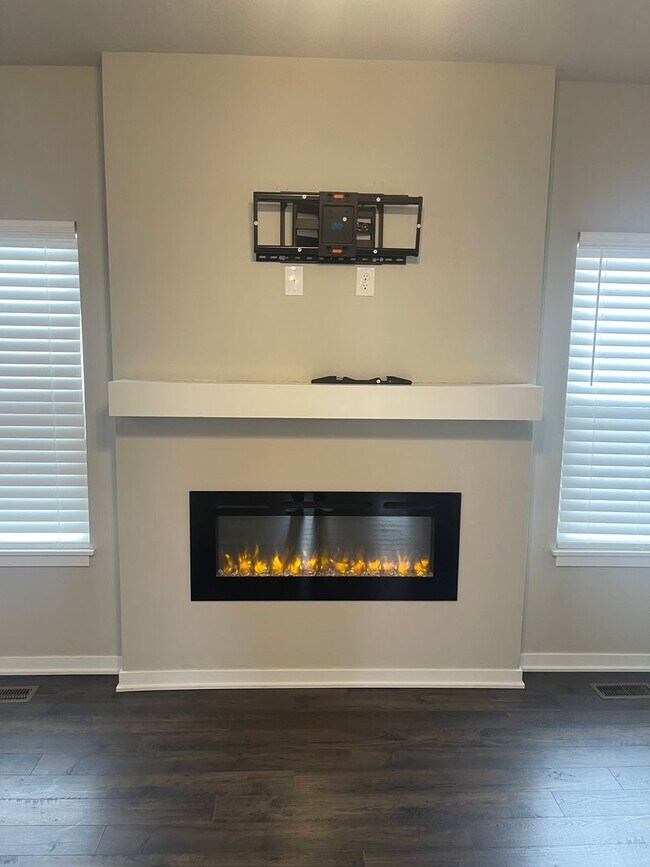 Foto del edificio - Spacious recently built home just west of Waukee!