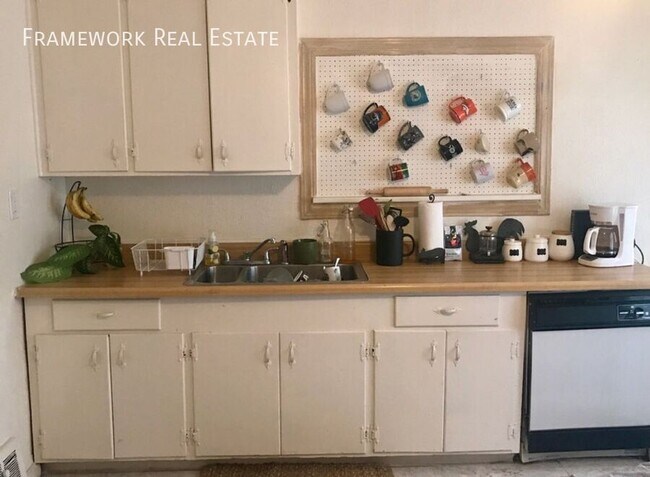 Foto del edificio - 1356-1376 Zephyr Street-1370