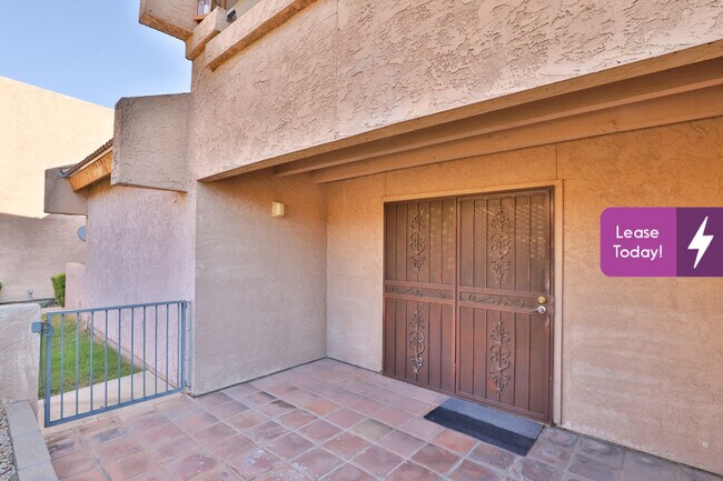 Building Photo - 10828 N Biltmore Dr